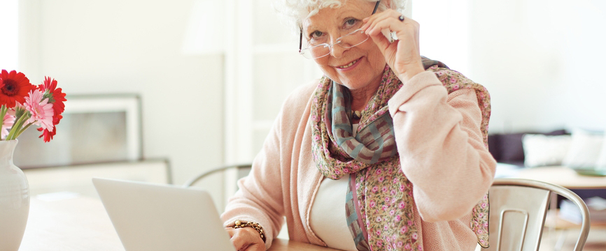 Computer training for mature people get on line